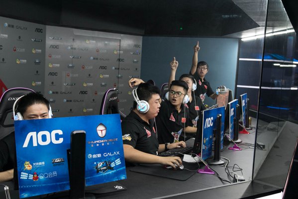 球策略的系 球策略的系